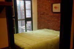 BARN HOUSE room for rent 11/32