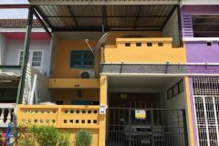 2 FL. TownHouse at Huahin for  1/20