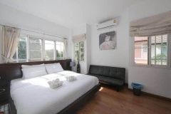Sale and rent house with priva 2/6