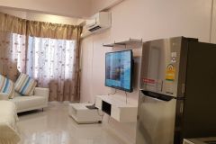Room for rent at Tientong cond 4/9