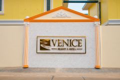 Venice Resort 2/18