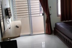Rent Room for Lady 7/8