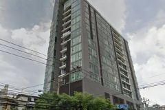Room for rent at the Alcove Thonglor 10. Big room with modern furniture. Fully-furnished.