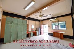97 Merryland Apartment 3/20