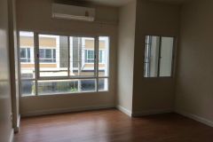 For Rent Townhome Nalin Avenue 7/10