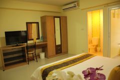 Salin Home Hotel at Ramkhamkae 16/17