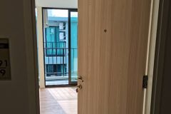 Room for rent Modern Condo on  1/10