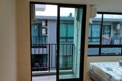Room for rent Modern Condo on  4/10