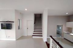 A house two storey for rent 6/9