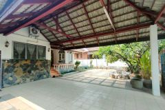 House for rent at Siriwattana  4/16