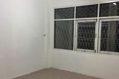 Commercial building for rent w 7/13
