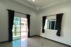 Single storey House for rent w 2/8