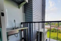 Detached condo for rent with 1 6/6