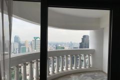 Condo for rent Silom State Tow 12/12