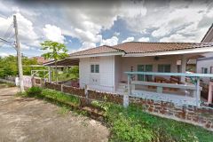 Single storey house for rent.  4/7
