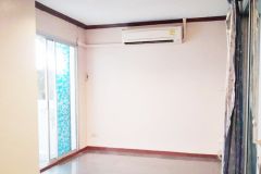 Townhouse for rent (Soi Luang  13/20