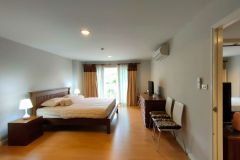 Large lxury room for rent in the heart of Nimman Rd with stunning mountain view, Chiang Mai