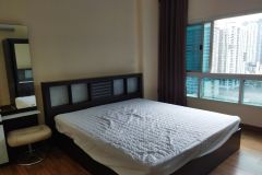Two bedroom unit near MRT Phra 10/17