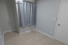 Shared room for rent, only wom 5/12