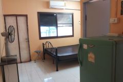 Room for rent at. Asok Dingdan 2/7
