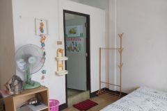 Room for rent at. Asok Dingdan 3/7