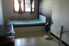 Room for rent at. Asok Dingdan 4/7