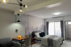 Condo for rent close to MRT Bangkasor stations Beautiful decor fully furnished 37 sqm