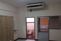 Pawinee Apartment 2/2