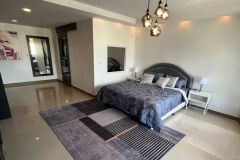 Spacious room for rent 1 bedroom 2 bethrooms with fully furnished @ Chiangmai Riverside Condo.