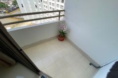 Studio room for rent with rive 8/9