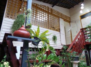 Tawanna wooden house for rent