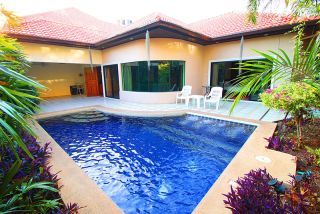 ็House for Rent Cosy Pool Villa 3 bedroom 500 from beach