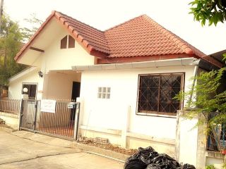 House for rent with furniture near Maejo University