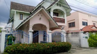 3 Bedroom house for rent in Nonghoi Chiangmai close Varee school 12000 baht per month