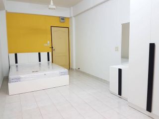 Little Home - Room For rent near by UTCC) / Mrt