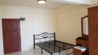 Rent Air condition room Huai Khwang Condo