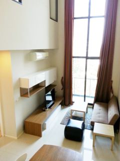 For rent: Duplex room (Villa Asoke) 2 bed, 2 bath