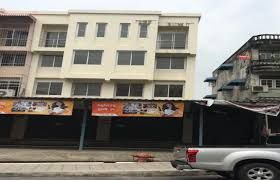 4 storey commercial building