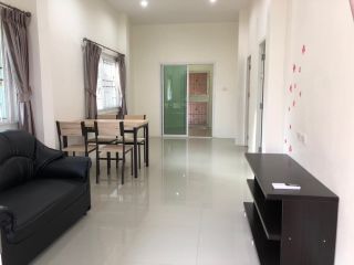 Town house for rent at Censiri town