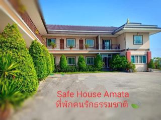 Safe House Apartment