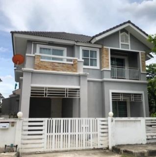 House for rent with 3 Bedrooms, 3 Bathrooms, Price to rent only 13,000 baht per month.