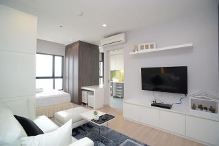 Room for rent at URBANO ABSOLUTE Condominium 30 Sqm.