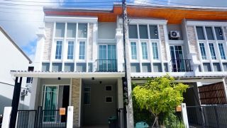 House for rent 2 km. from Makro Chiang Mai, on Chiang Mai - SankamPhaeng old Rd.