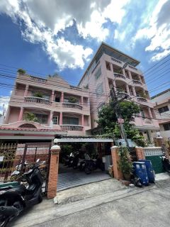 Samran dormitory, Phahon Yothin 55 intersection 18, next to bts station 11