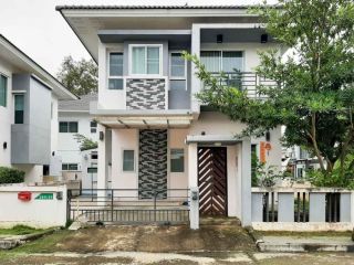 House for rent in a secured gated village in Hang Dong