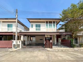 Two-storey house for rent in a project near international schools, Tha Sala, Muang Chiang Mai