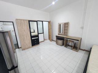 room for rent  in Lampang city 1 bedroom 1 bathroom  near Bunyawat school 3,500/month