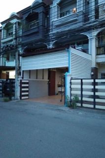 For Rent Townhome New Renovated Soi Nak Ni Was 48 Lat Phrao Area