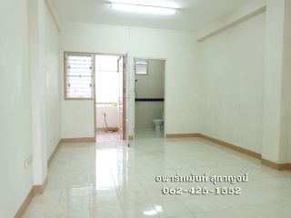Sukarn Apartment